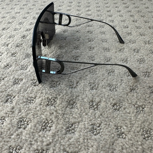 Dior Eyewear - Picture 5 of 7